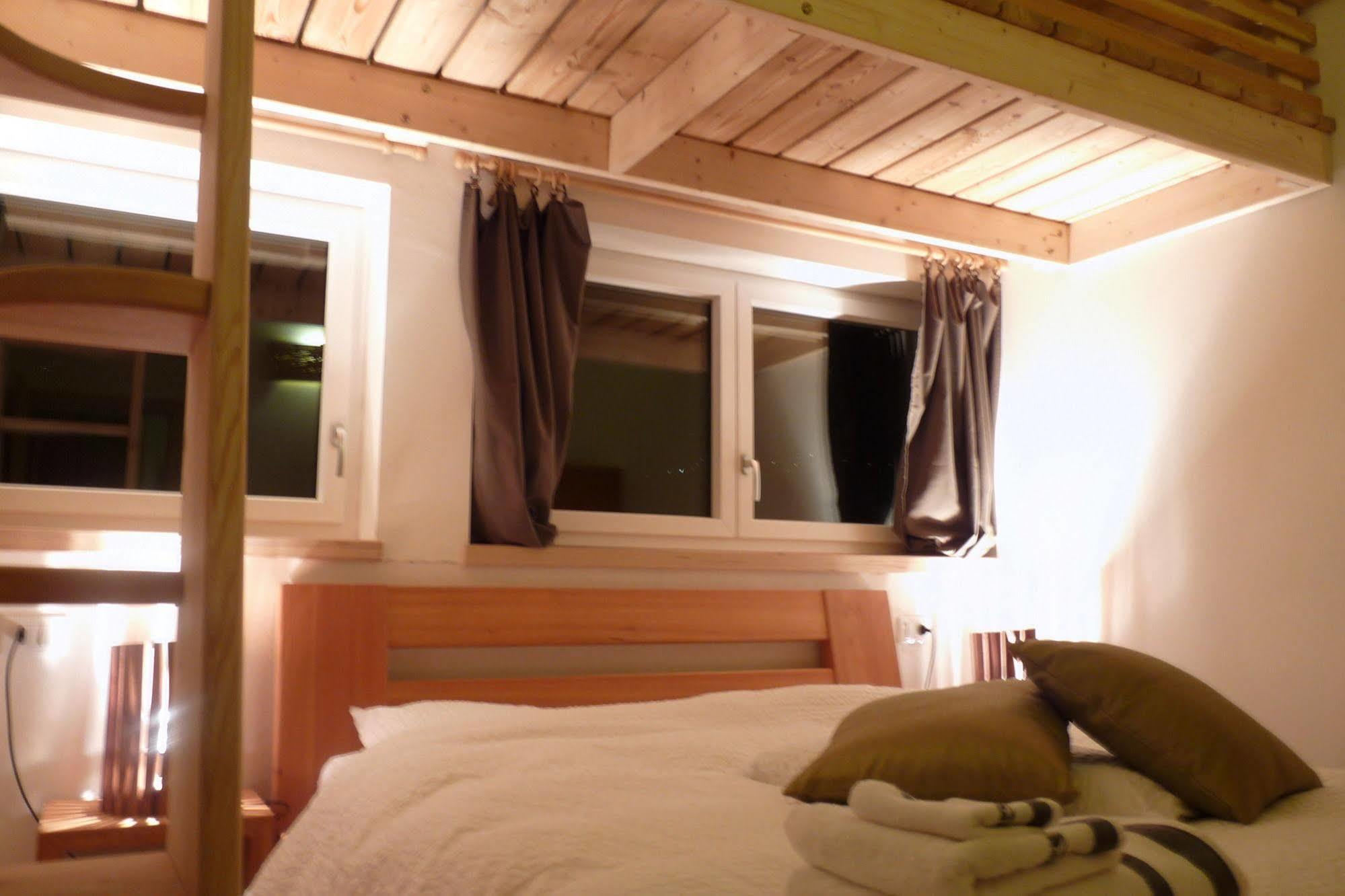 B&B Casa Sul Lago - Appartamenti กาลเชรานิกา อัล ลาโก ภายนอก รูปภาพ